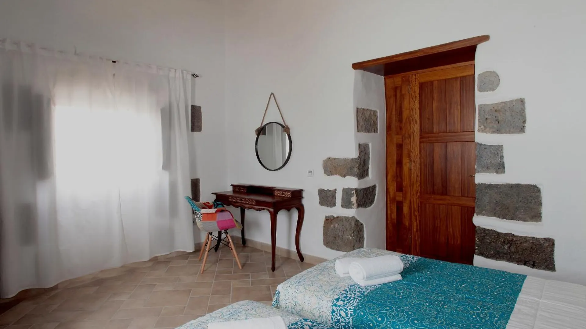 Villa Caserio Leandro Tias Spain