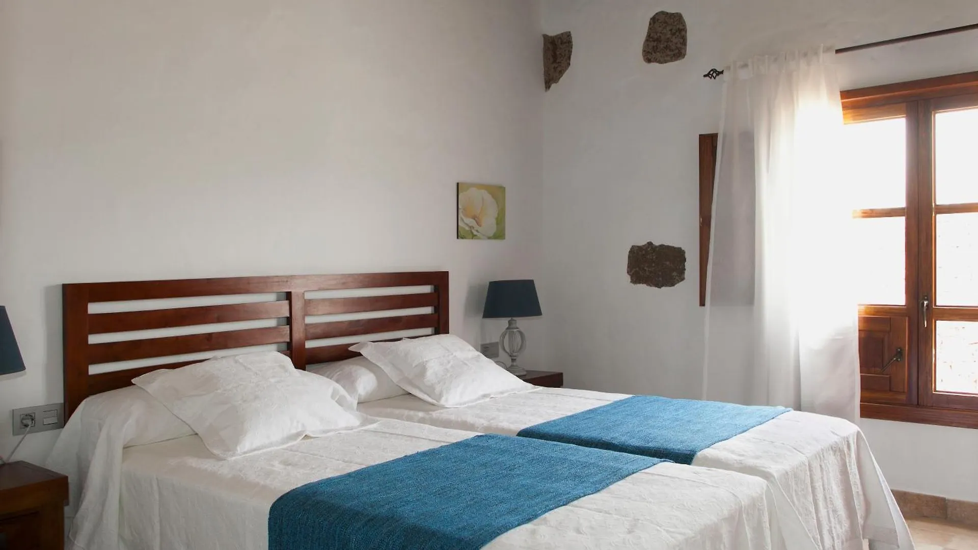 Villa Caserio Leandro Tias