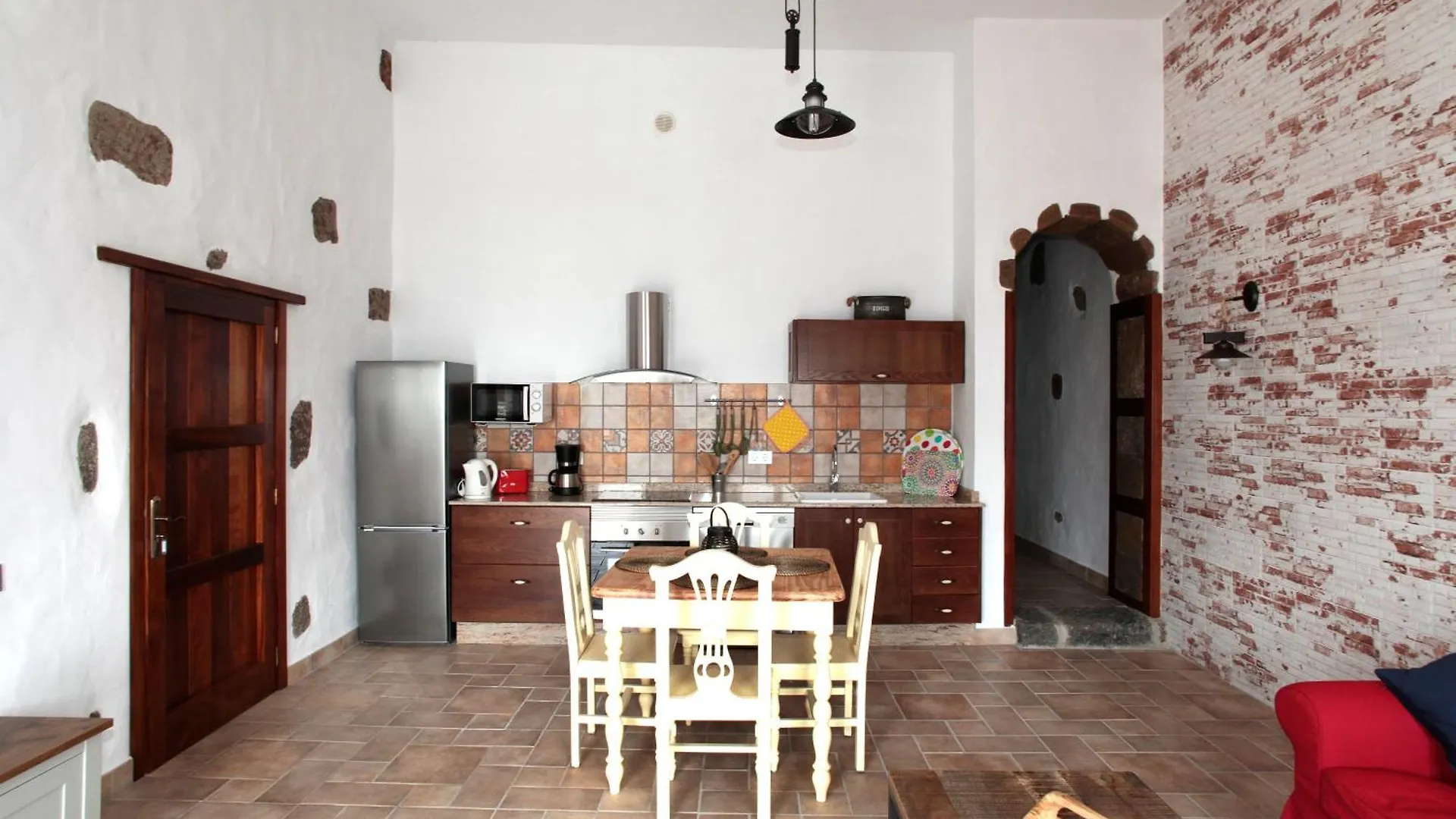 Villa Caserio Leandro Tias Spain