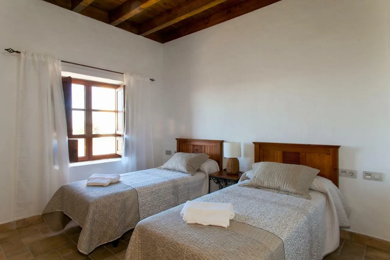 Caserio Leandro Tias Villa
