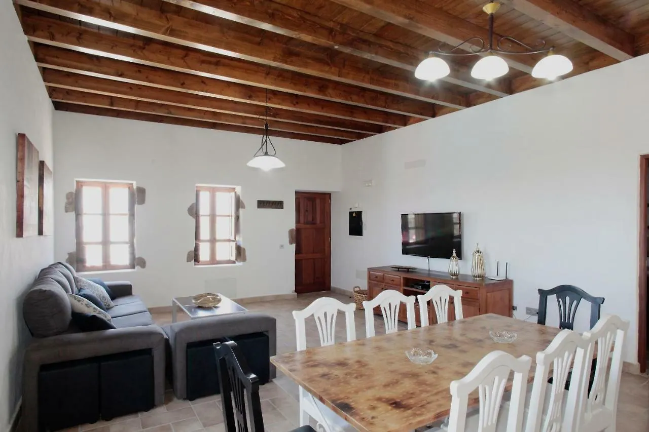 Villa Caserio Leandro Tias Spain