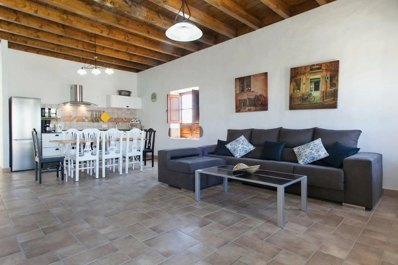 Caserio Leandro Tias Villa
